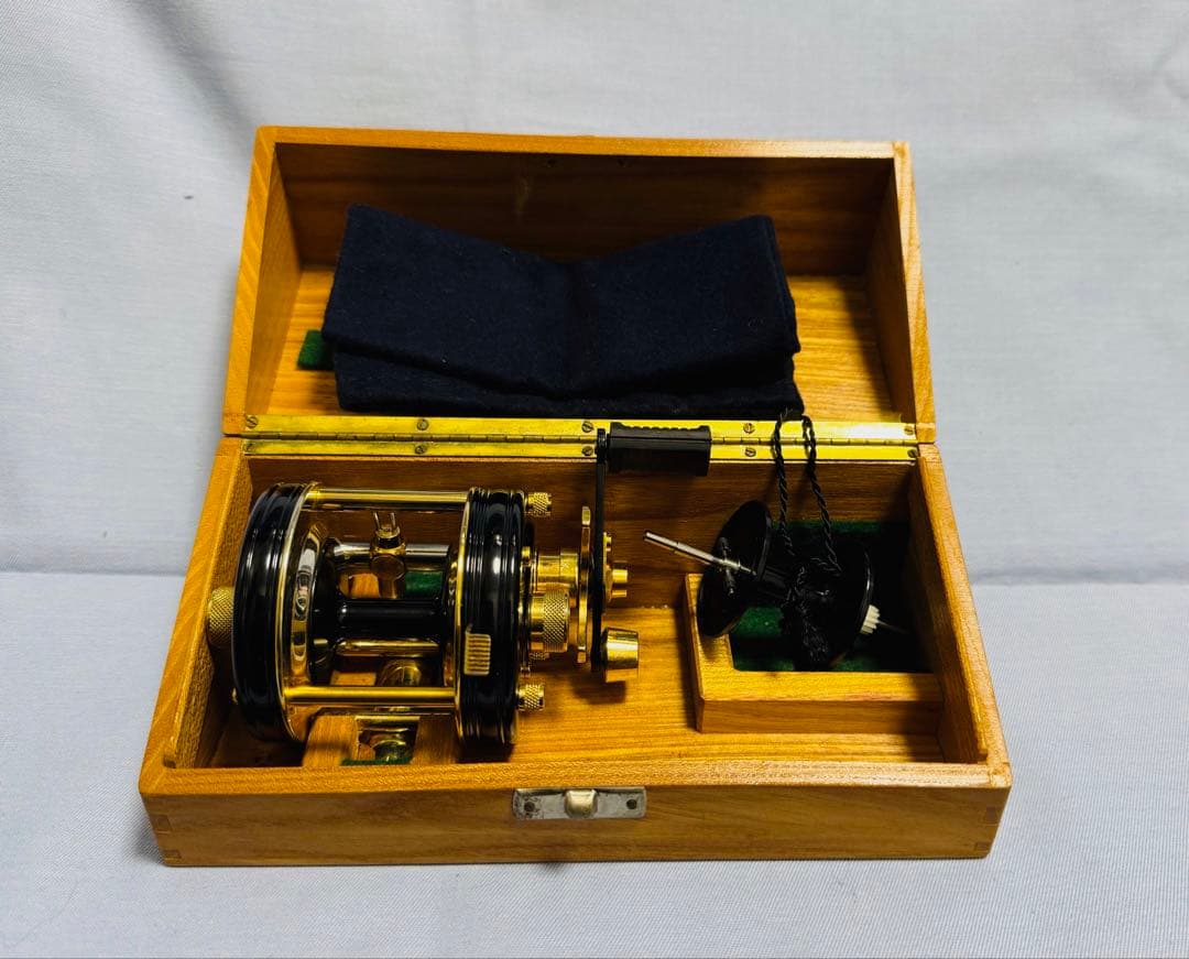 リール ABU Ambassadeur 5000C De Luxe