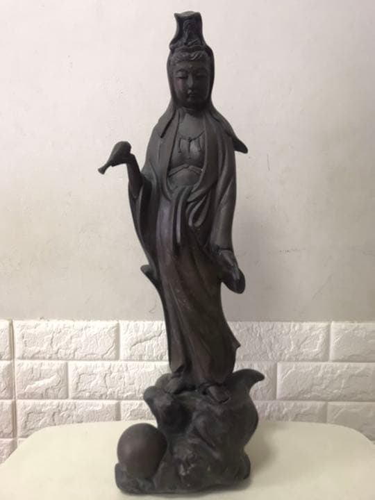 观音像，古銅製，時代物，高63cm，重8000克。