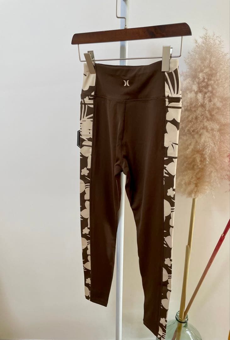 ハーレー 新品紙タグ付き⭐️2点セット❗️パネルレギンス＆アシンメトリーブラ水陸両用