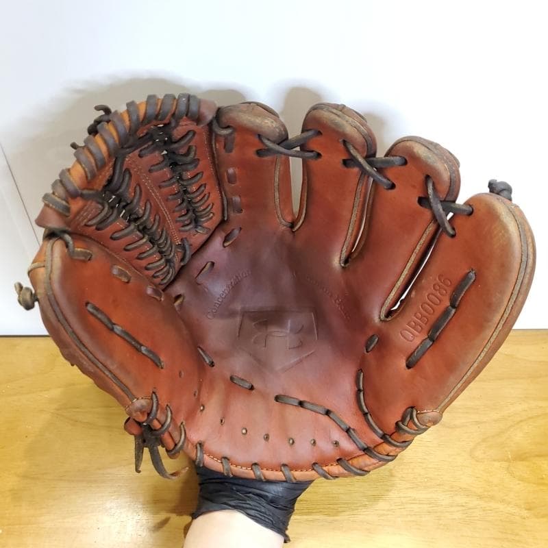 アンダーアーマー 松田モデル 限定品 レア 高校野球対応 内野用 硬式グローブ
