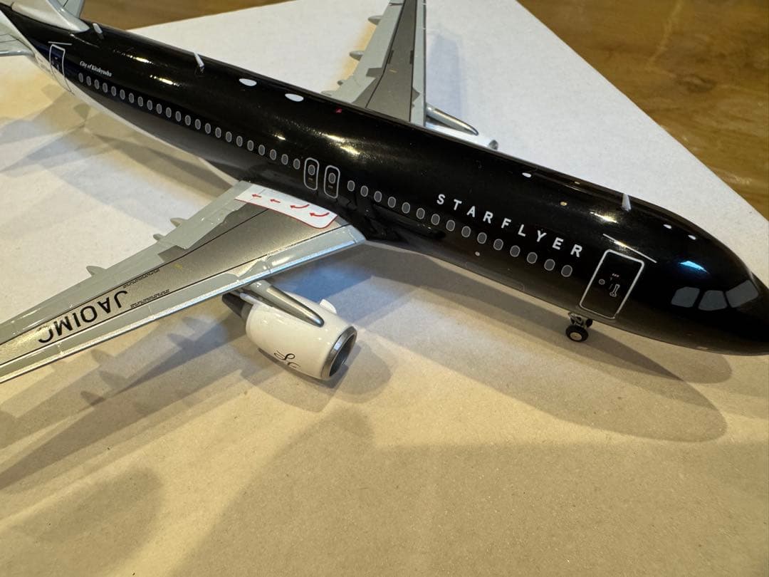 StarFlyer Airbus A320-214 1:200スケール　完成品
