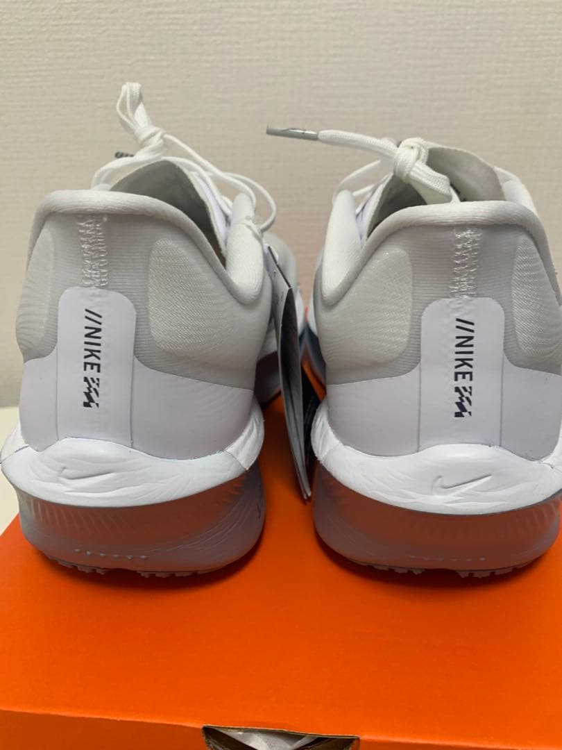 【未使用】NIKEズームフライ6 27.5cm
