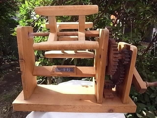 ★ Rare Vintage Spinning Wheel ・糸車・糸紡ぎ機 ★