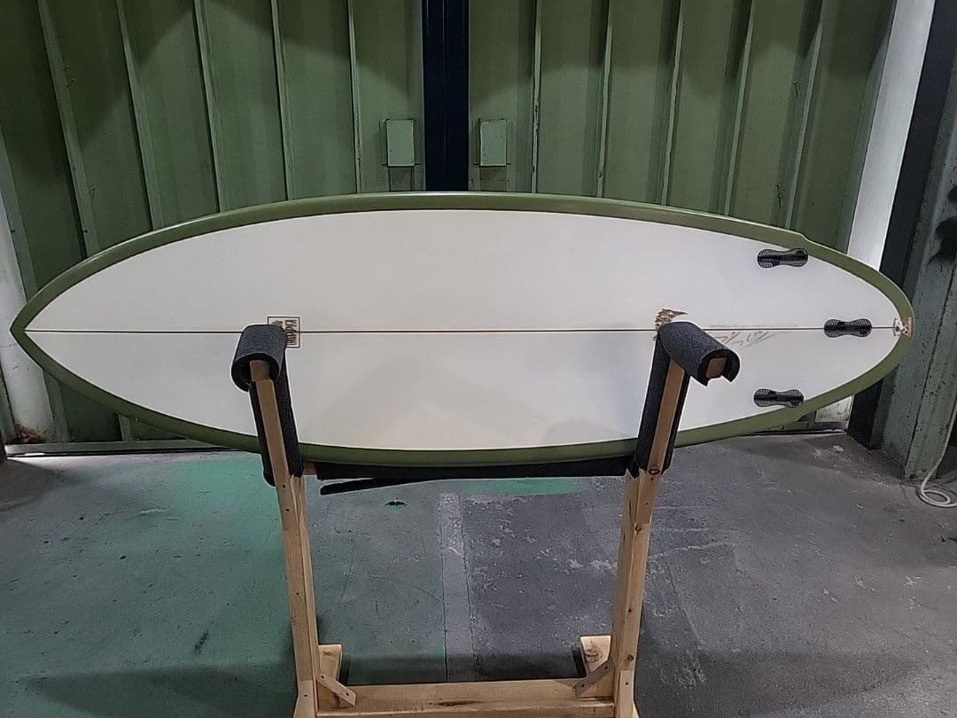 送料込みRETRO RIPPER 6.3 41.3Lフィン付き