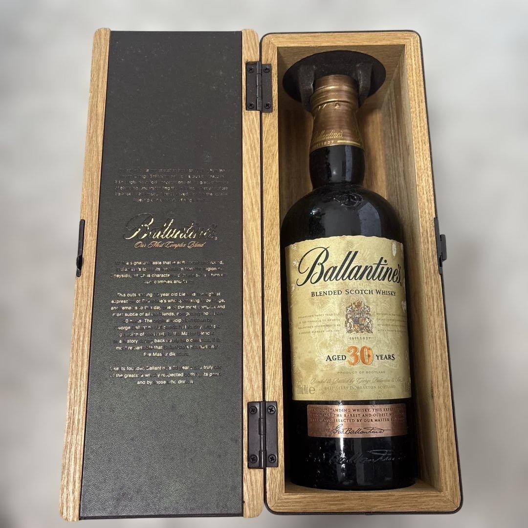 Ballantine's 30年 ブレンデッドスコッチウイスキー 木箱入り