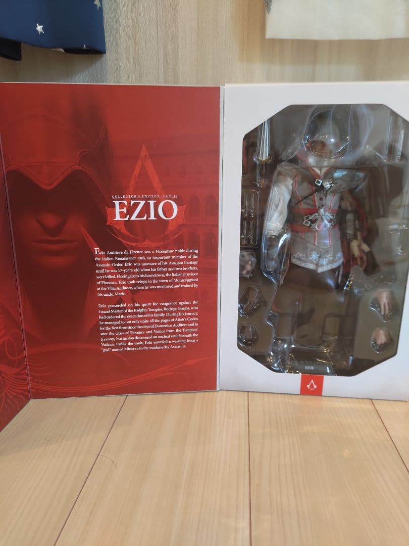 アサシンクリード　フィギュア　エツィオ　HOT TOYS Ezio