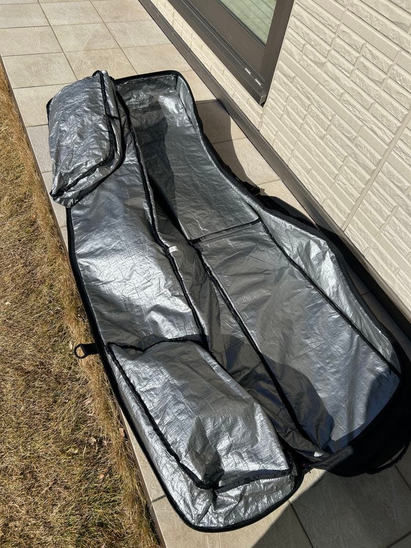 DAKINE スノーボードバッグ 157 シューズケース付き　キャリーケース