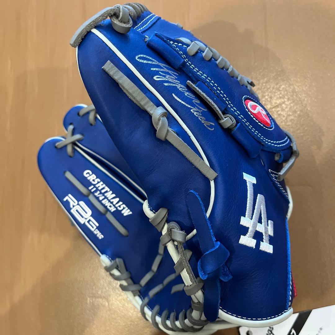新品 値下げ中ローリングス軟式投手用 左投げドジャース