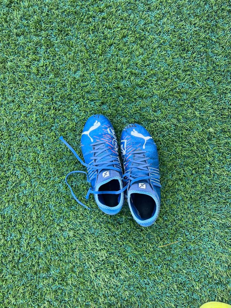 Puma サッカーシューズ 青