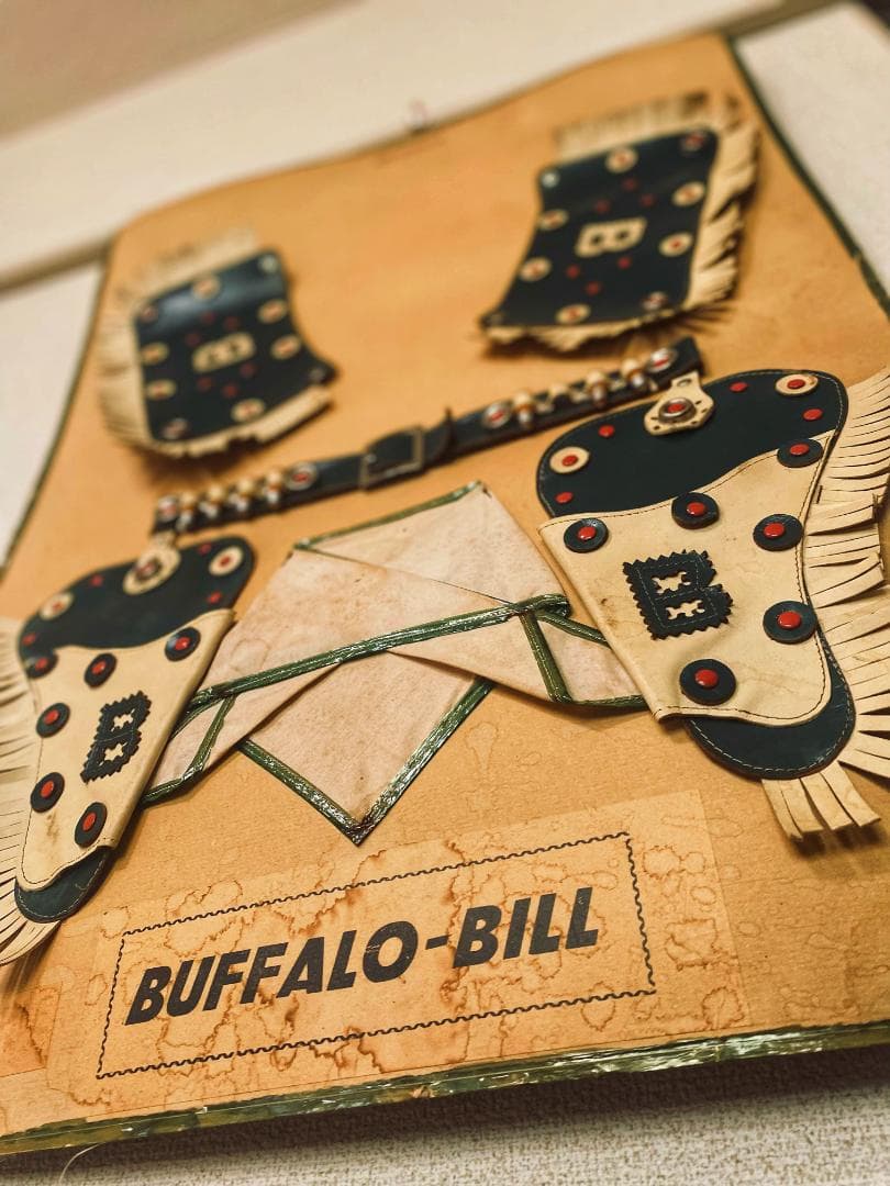 アメリカ カウボーイ Buffalo Bill 本革 掛飾 収蔵品 二十世紀初期