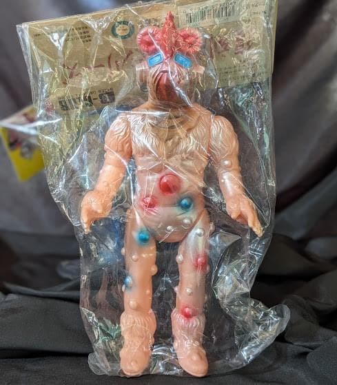 ナックル星人＆ブラックキング（ブルマァク復刻）未開封ソフビフィギュア２体セット