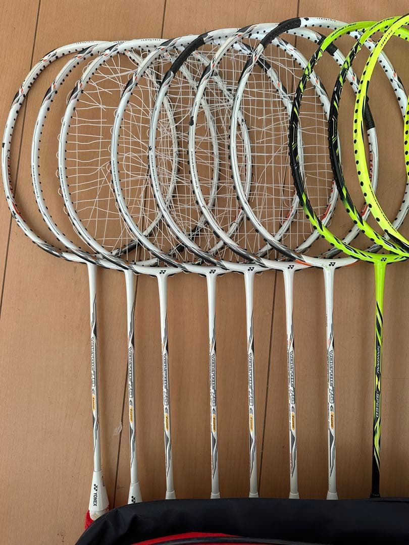 【ジャンク】バドミントンラケット18本＋新品ラケットバック