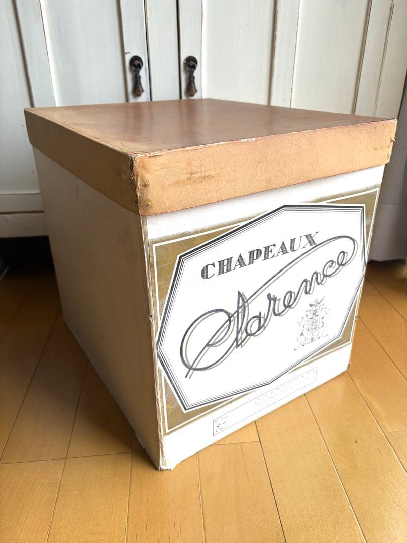 ♡ フランスアンティーク　ハットボックス　レアサイズ　レタリング　帽子ケース