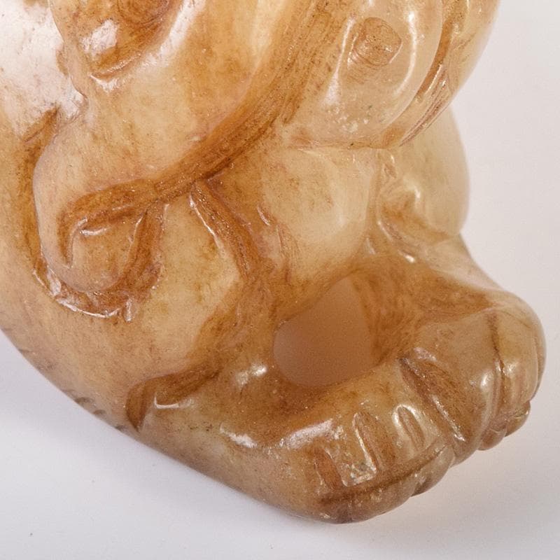 中国　玉石白玉彫刻　神獣　根付　紙鎮　置物　C　R7736E