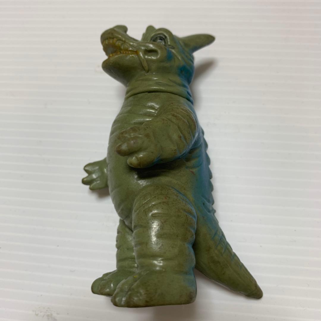 怪獣フィギュア ブルマァク　パゴス