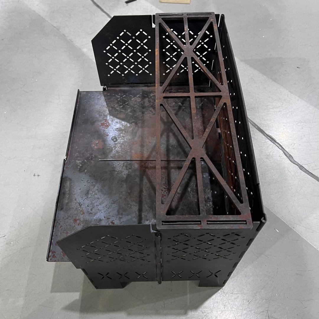 TAKIBI BASE 焚火台 日日(HIBI)