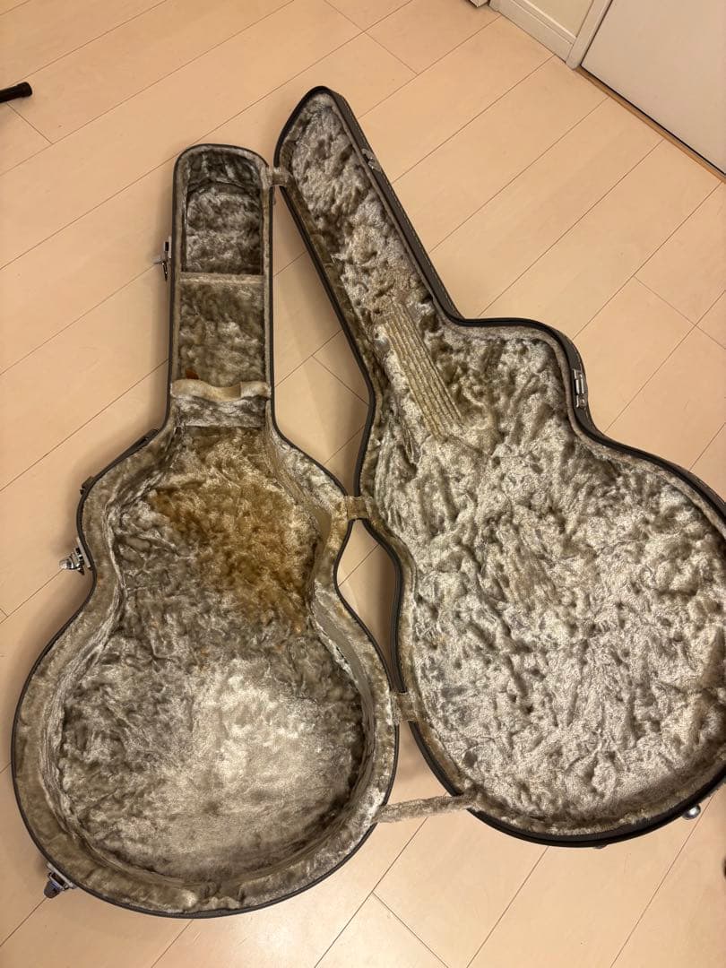 Chaikiroro 様用GRETSCH 6120 純正ハードケース付きグレッチ