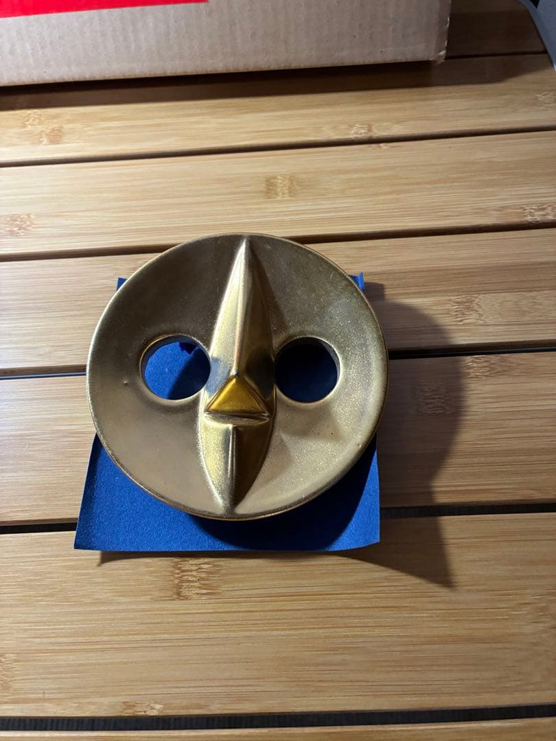 値下げ致しました。 希少1970年大坂万博記念太陽の顔金白黒信楽焼き岡本太郎箱入