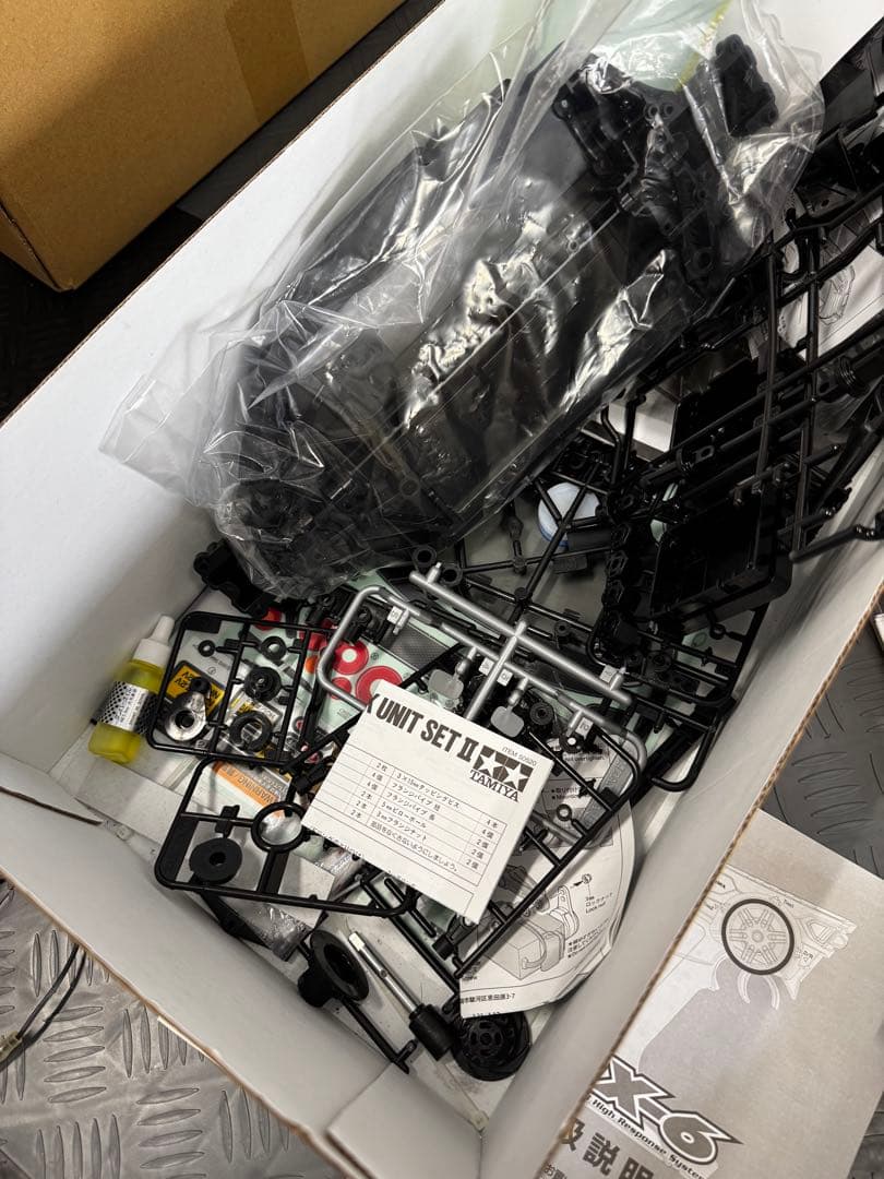 タミヤ TT-02D GT-R ランチボックス