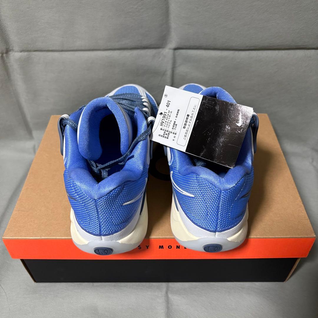 ナイキ　KD18 ホワイト　ブルー　白　ケビンデュラント　バッシュ