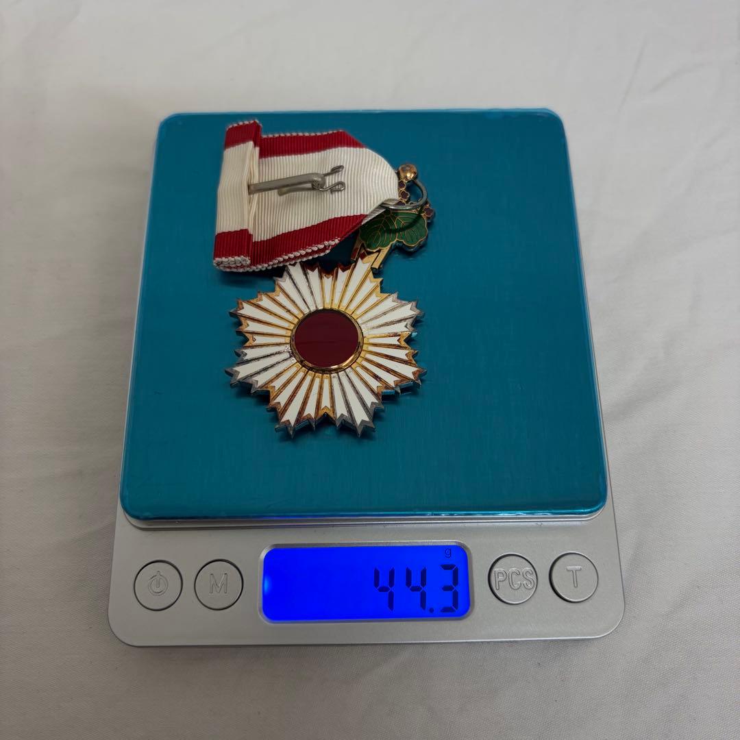 0210B-535 勲五等旭日双光章 旧日本軍 記念章 勲章 0003