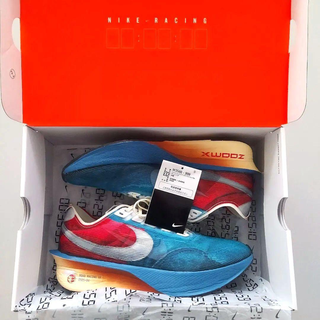 【美品】 ヴェイパーフライ4 プレミアム 27cm