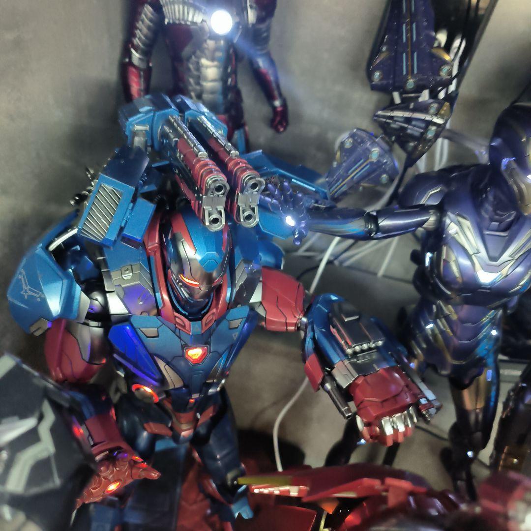 アイアンパトリオット　ホットトイズ カスタマイズ ライティング