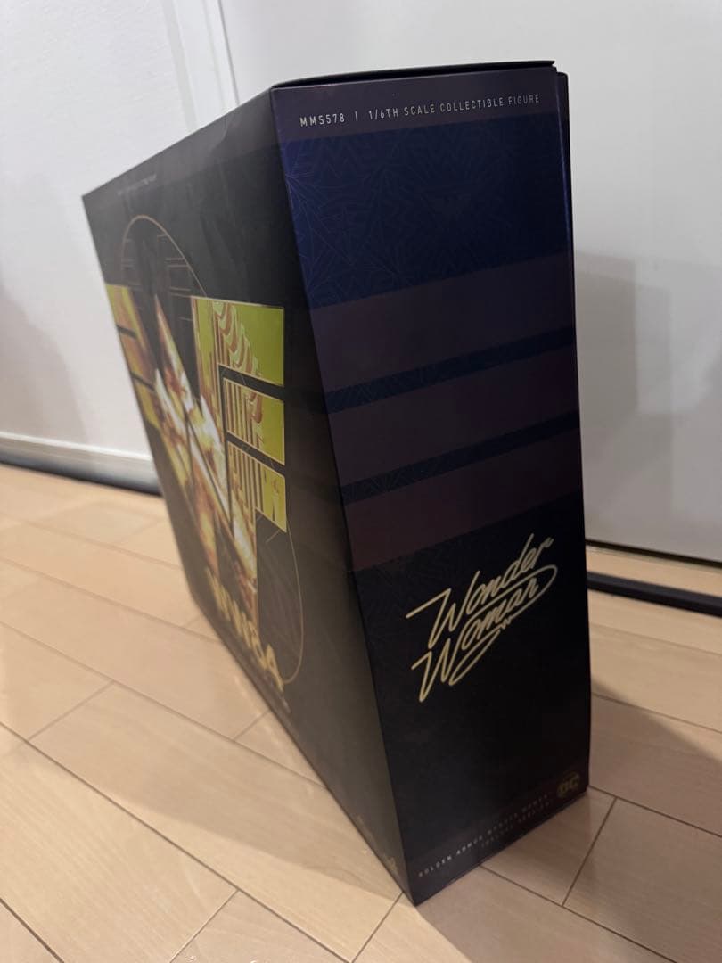ホットトイズ ワンダーウーマン ゴールドアーマー版 ボーナスアクセサリー付 新品