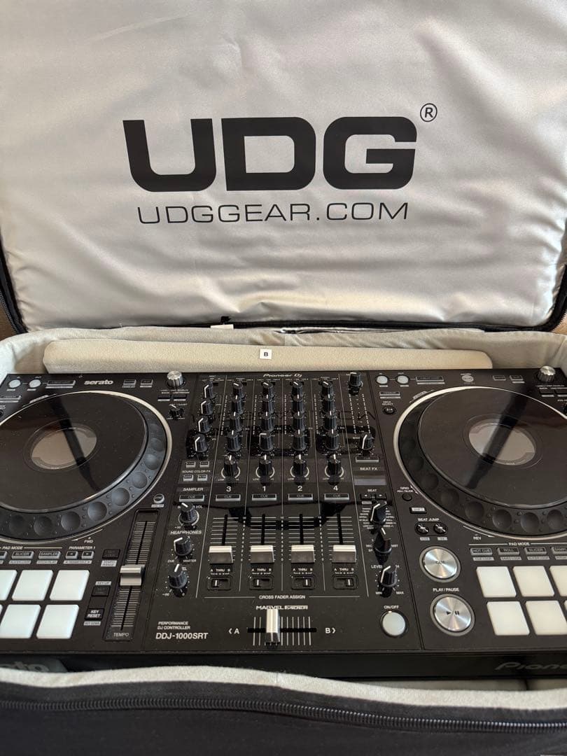 Pioneer DJ DDJ-1000SRT 持ち運びバッグ付 (※外箱要相談)