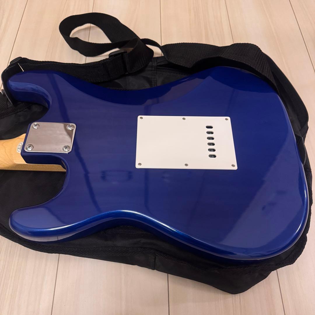 青 ストラトキャスタータイプ エレキギター