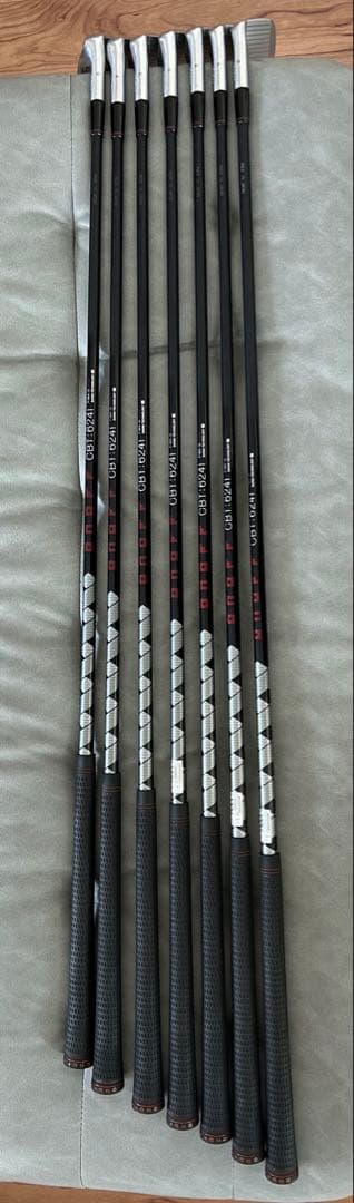 オノフ　onoff Kuro 2024アイアンセット 4-PW カーボンシャフト