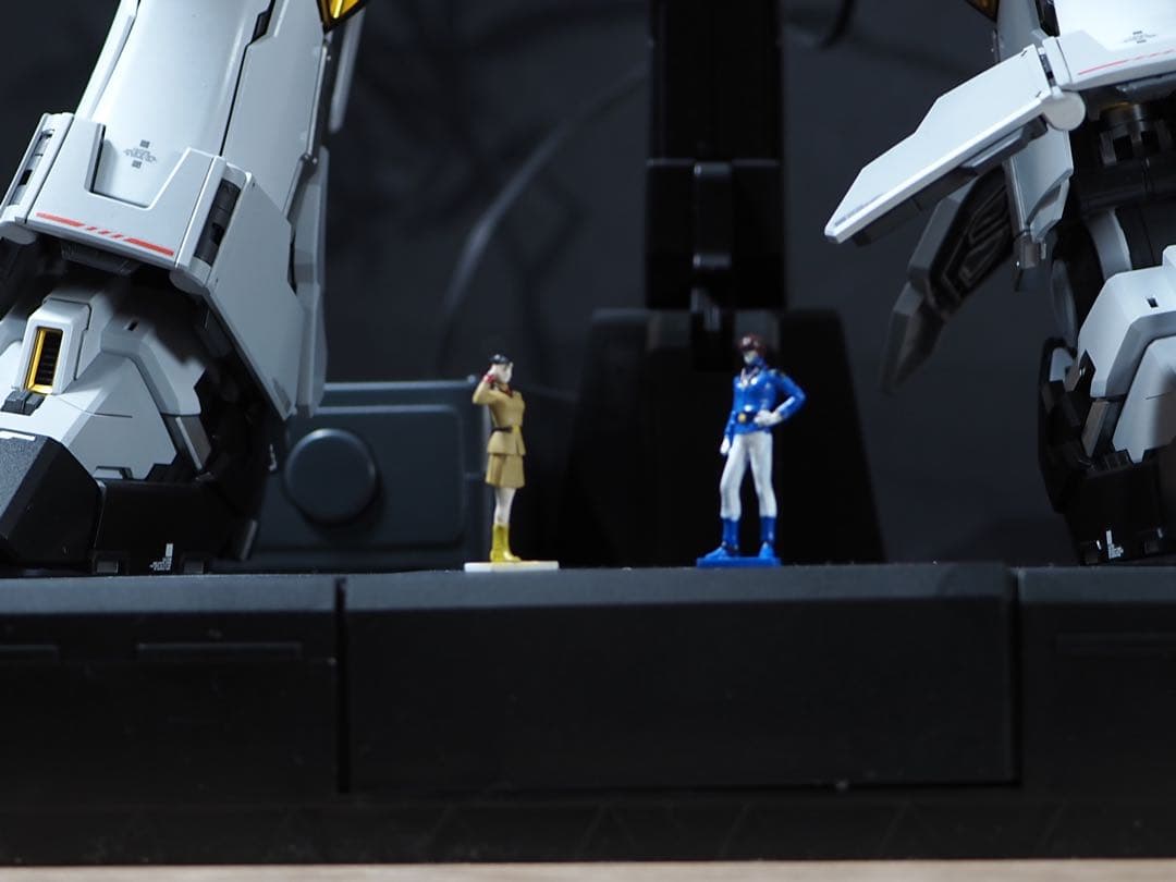 PG UNLEASHED 1/60 νガンダム　全塗装　完成品　uvカット