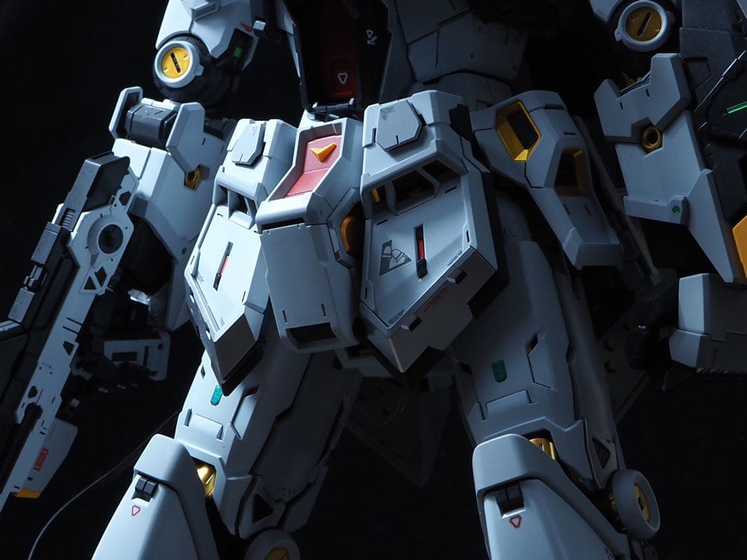 PG UNLEASHED 1/60 νガンダム　全塗装　完成品　uvカット