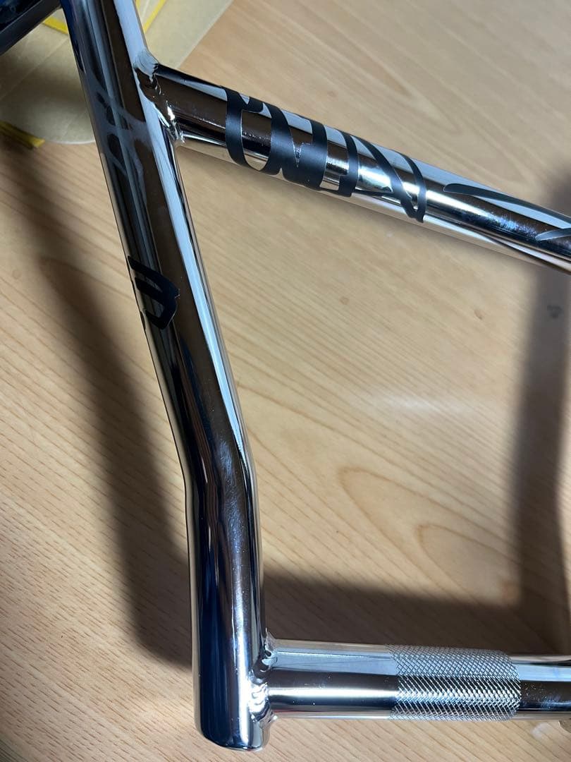 BMXバー ECLAT Lewis Millsシグネチャーモデルの4ピース