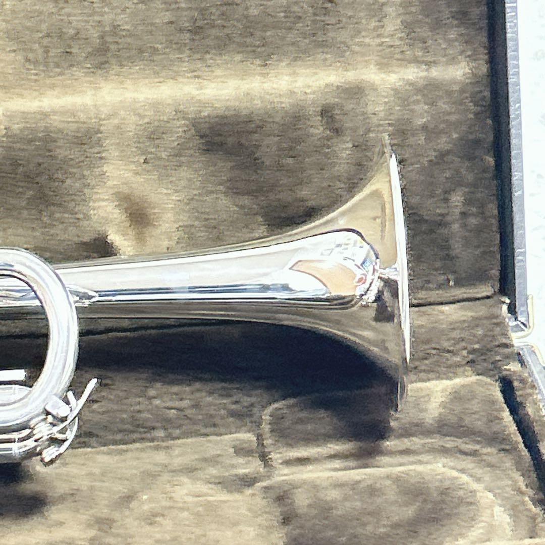 Bach バック TR-300 トランペット B♭ マウスピース付き　ケース