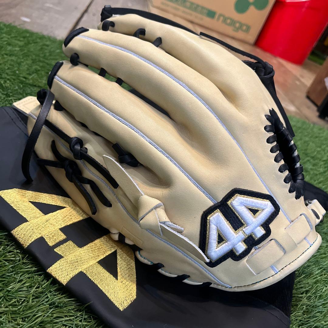 【44】フォーティーフォー オーダーグローブ　PRO44硬式、軟式兼用　外野手用