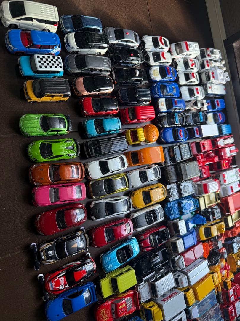 トミカまとめ売り　ロング11台　トミカ111台