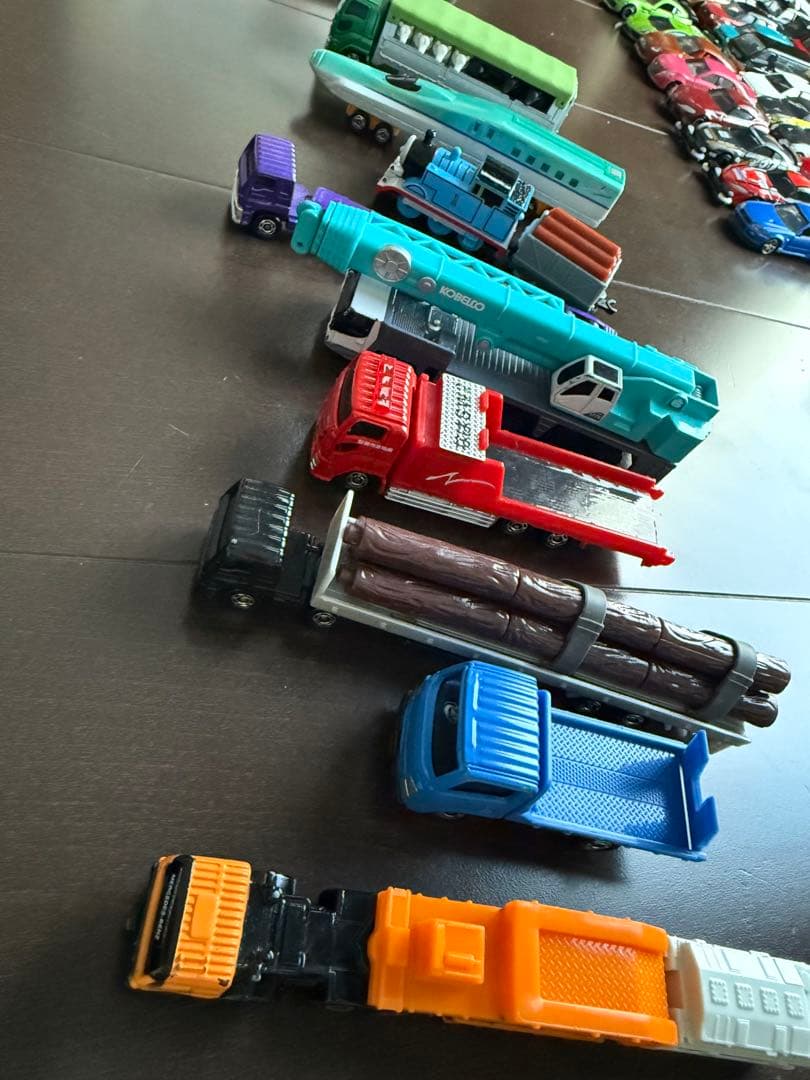 トミカまとめ売り　ロング11台　トミカ111台