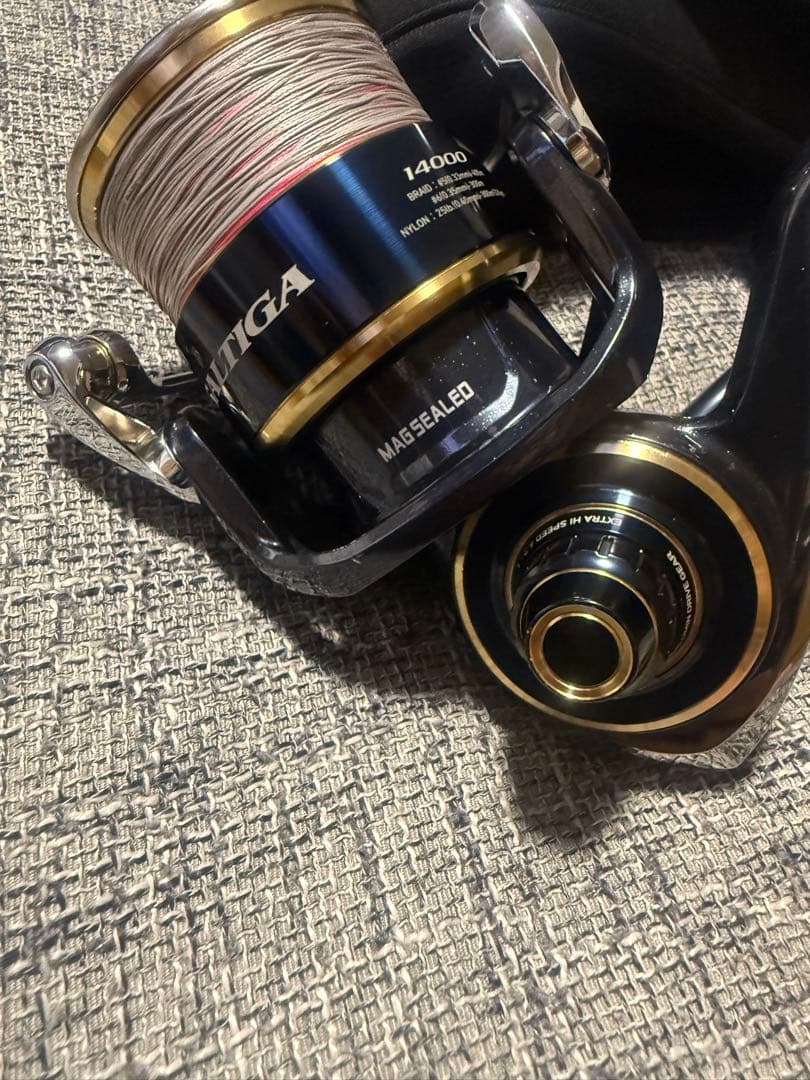 極上品20ソルティガ14000XHスピニングリール 巻き軽、ケース付き箱無し