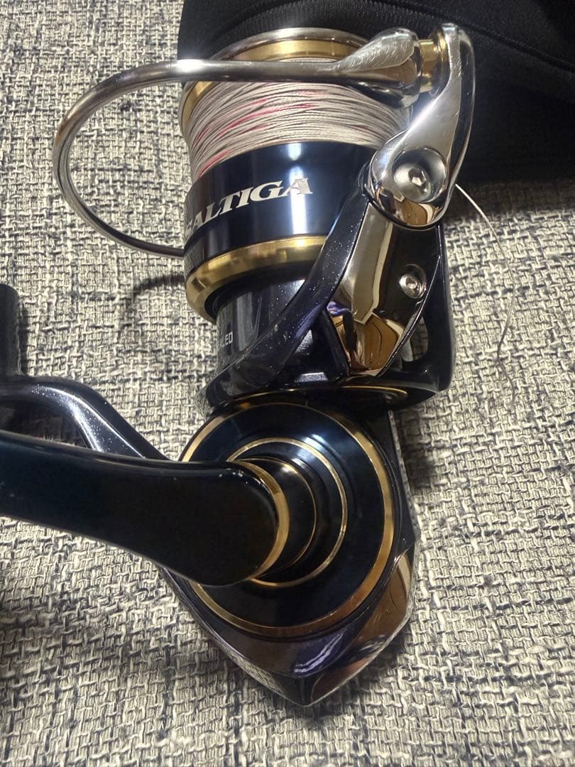 極上品20ソルティガ14000XHスピニングリール 巻き軽、ケース付き箱無し