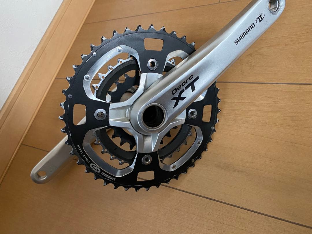 Shimano Deore XT クランクセット