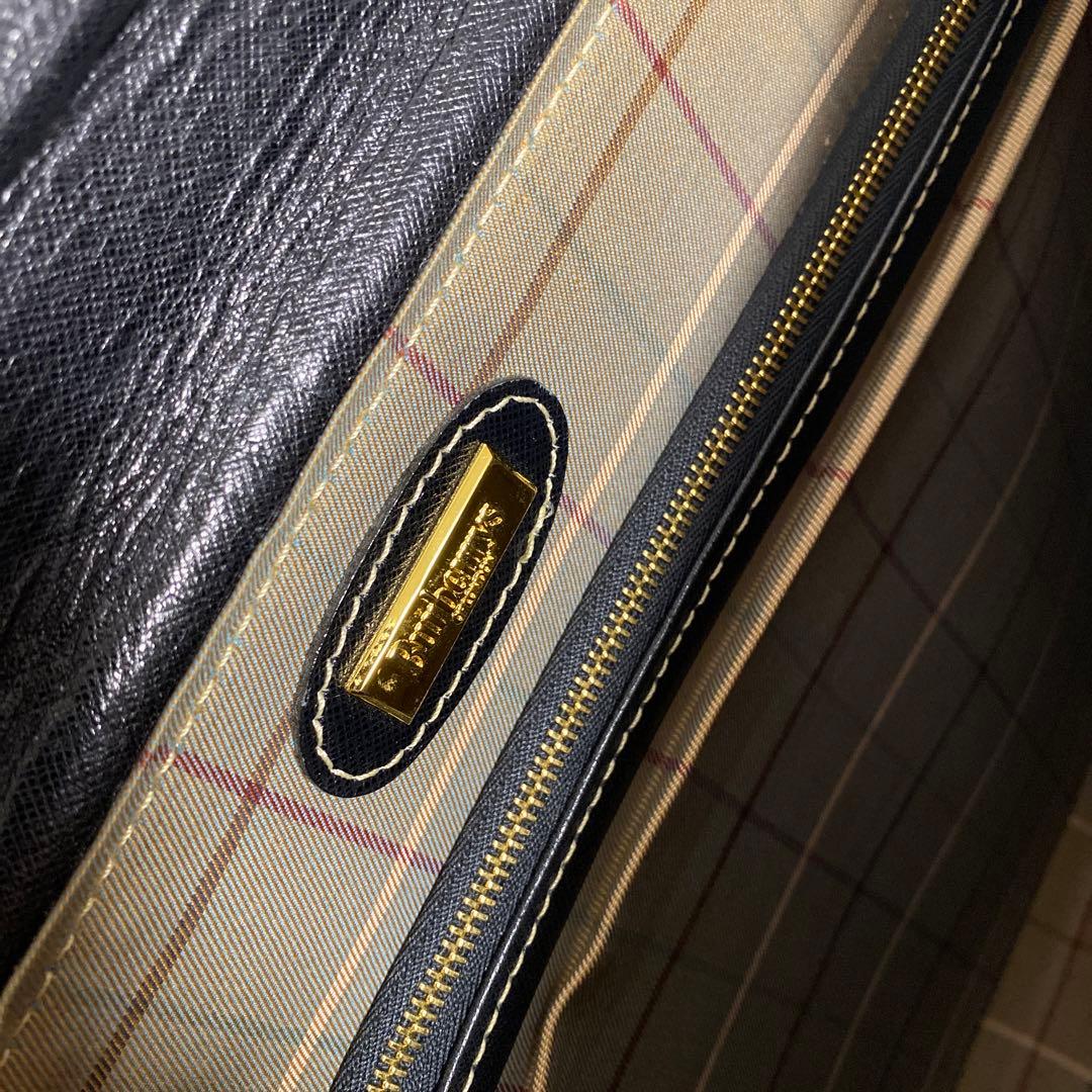 BURBERRY バーバリー 黒いレザー書類ケース A4サイズ