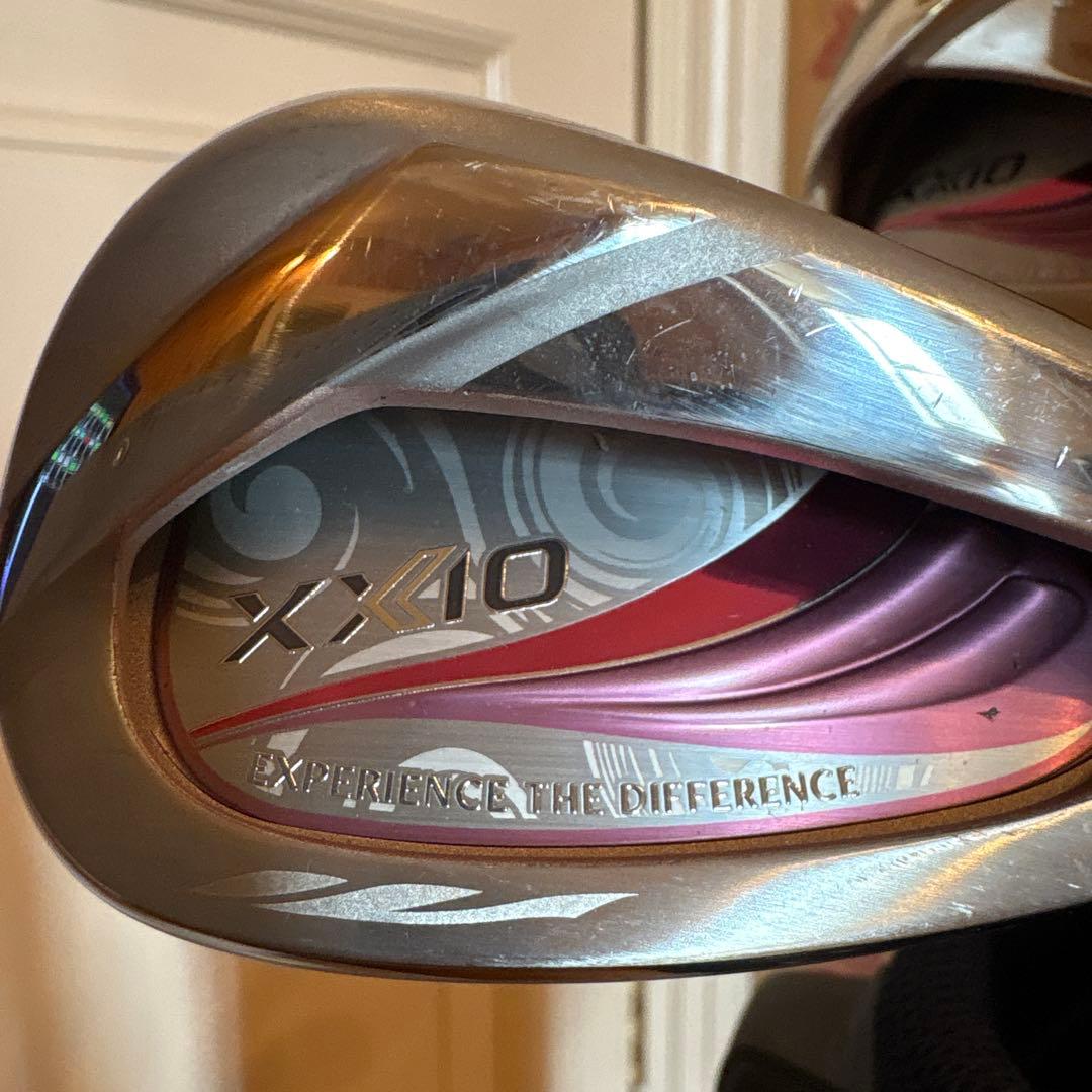 マル《ゼクシオ10》アイアン6本＋キャディバッグ＋パター 3点セット