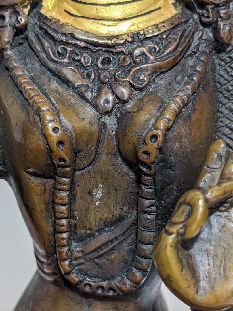 ♦チベット仏教 観音菩薩坐像 中国 古美術品 古玩 仏教美術 仏像 唐金 骨董品