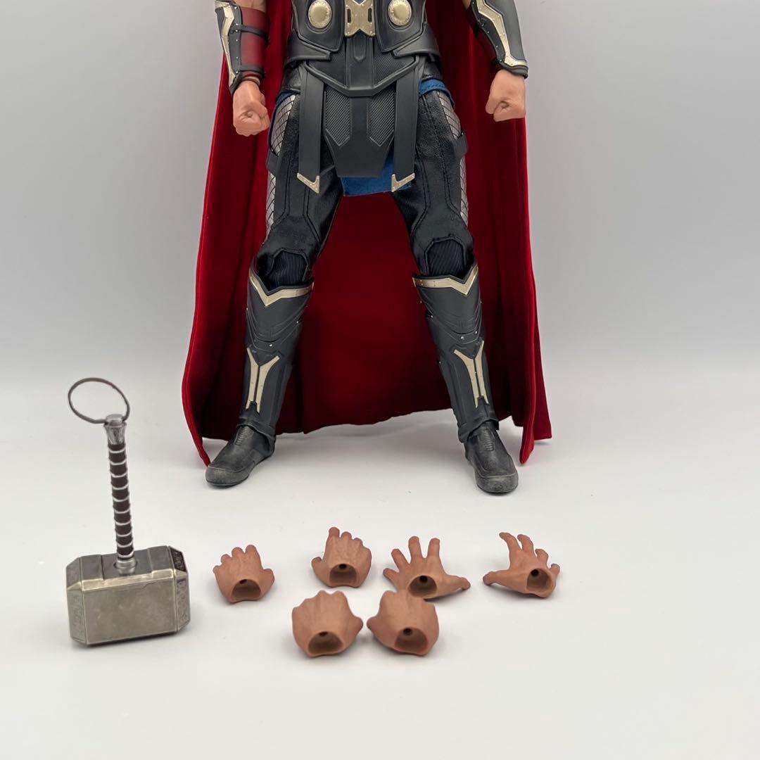 ホットトイズ　マイティーソー　ロキ　1/6　フィギュア　ライトアーマー　検