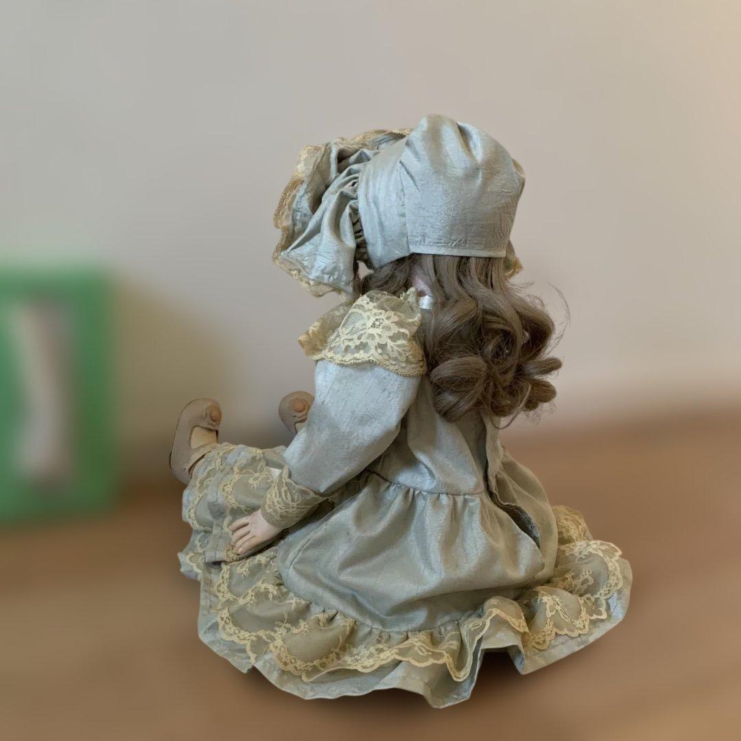 西洋人形 ボンネット付き ドール エメラルドグリーンドレス