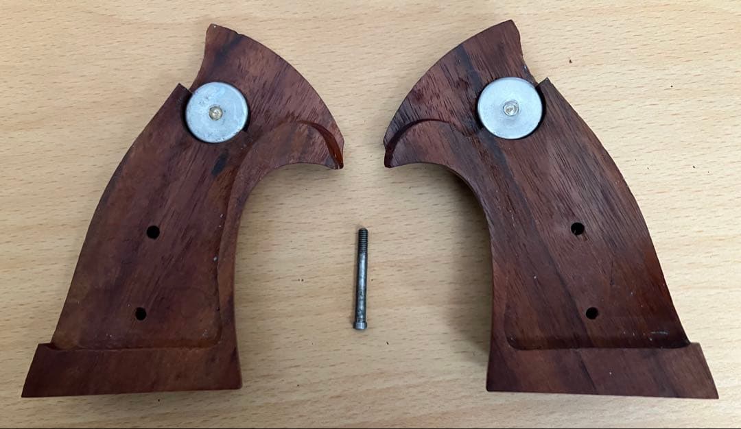 S&W社 kフレーム用木製グリップ