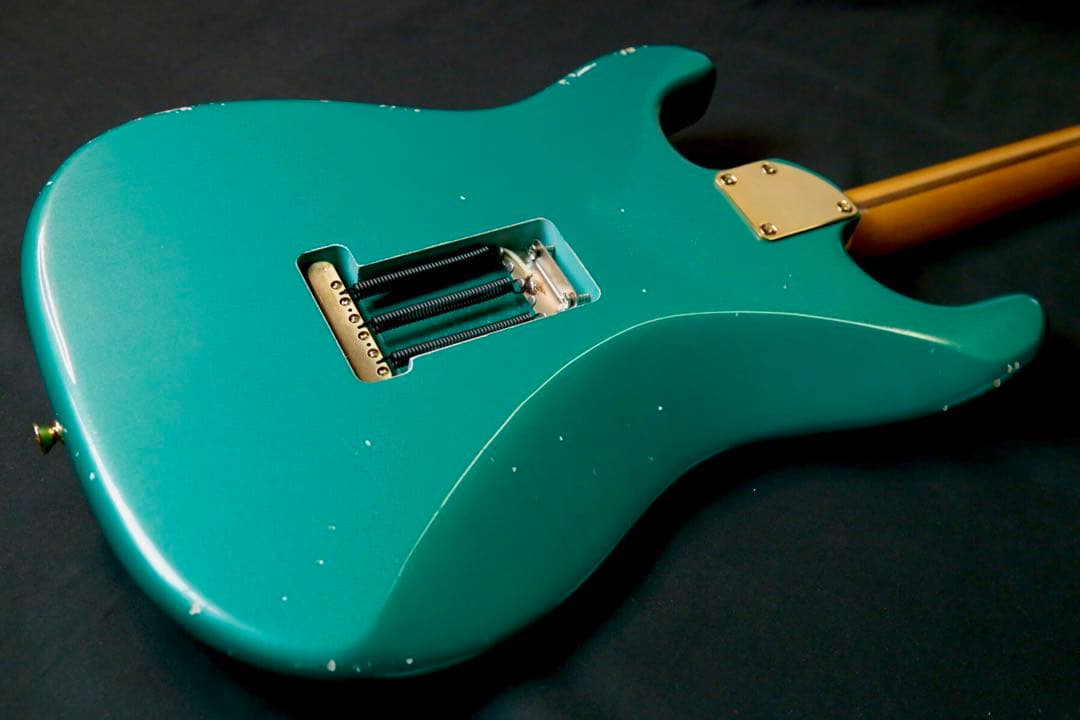 ギター ForKuest Stratocaster type MJT Musikraft