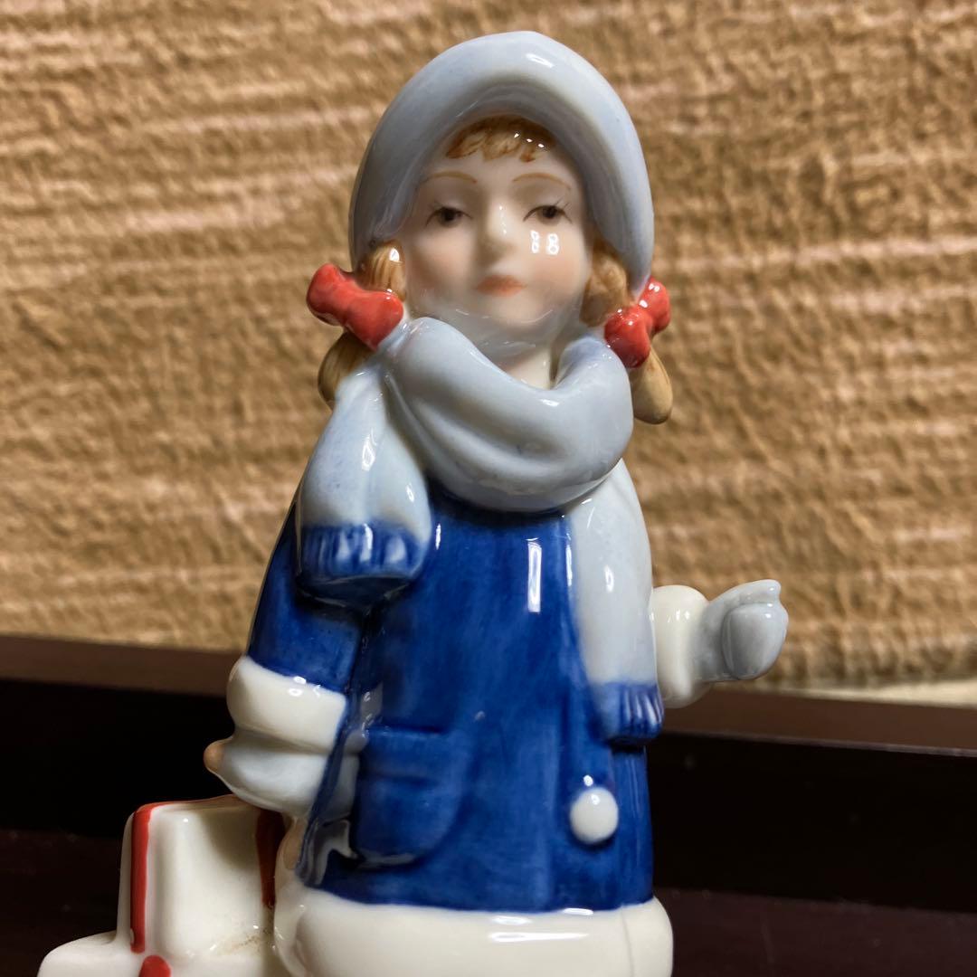 ロイヤルコペンハーゲン　 冬の少女とクリスマスプレゼント
