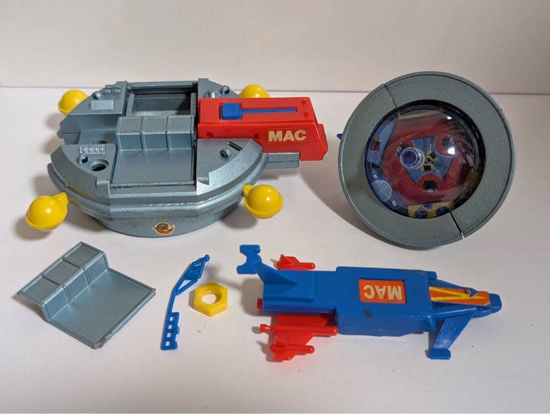 ウルトラマンレオ マック基地 タカトク Z合金 当時物 希少